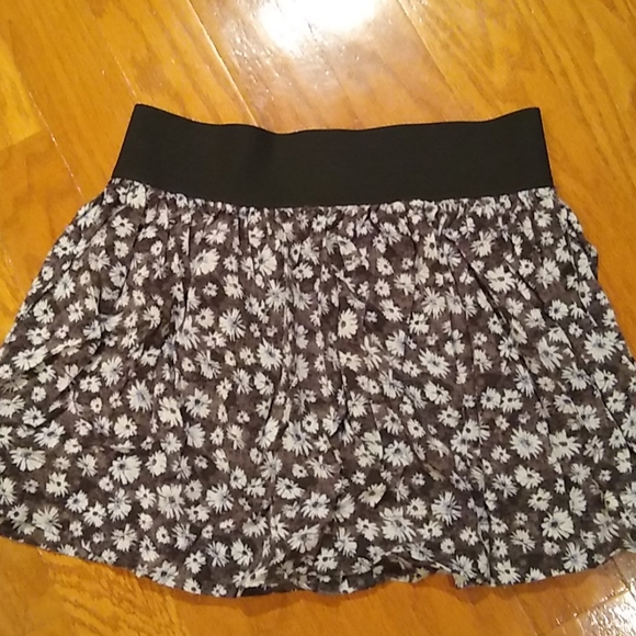 American Eagle skirt - Picture 4 of 4